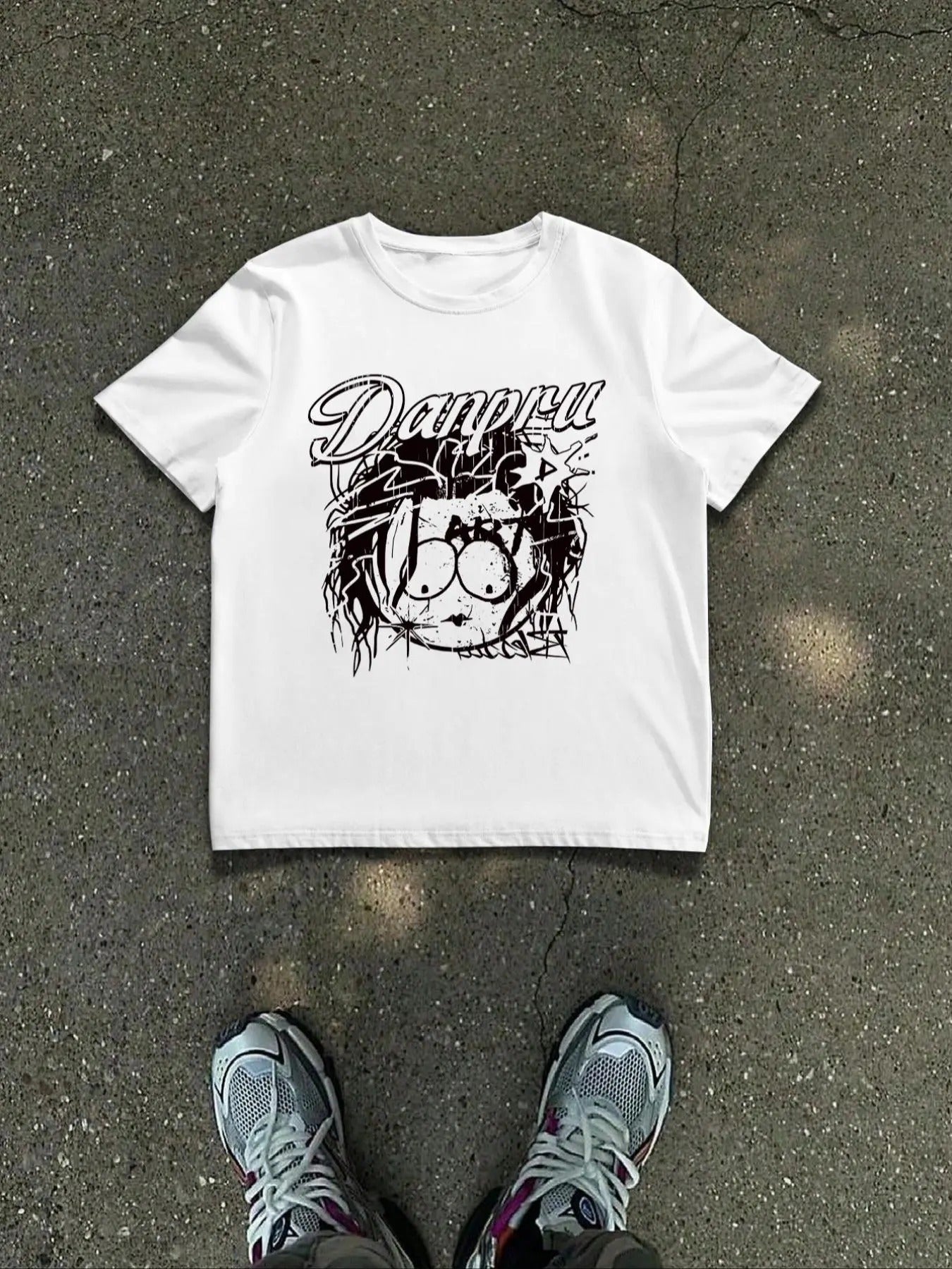 Men's Cartoon Figure & Letter Print Round Neck Tee, Regular Fit Street Fashion Casual Short Sleeve T-Shirt for Daily Wear, Men's Summer Clothes