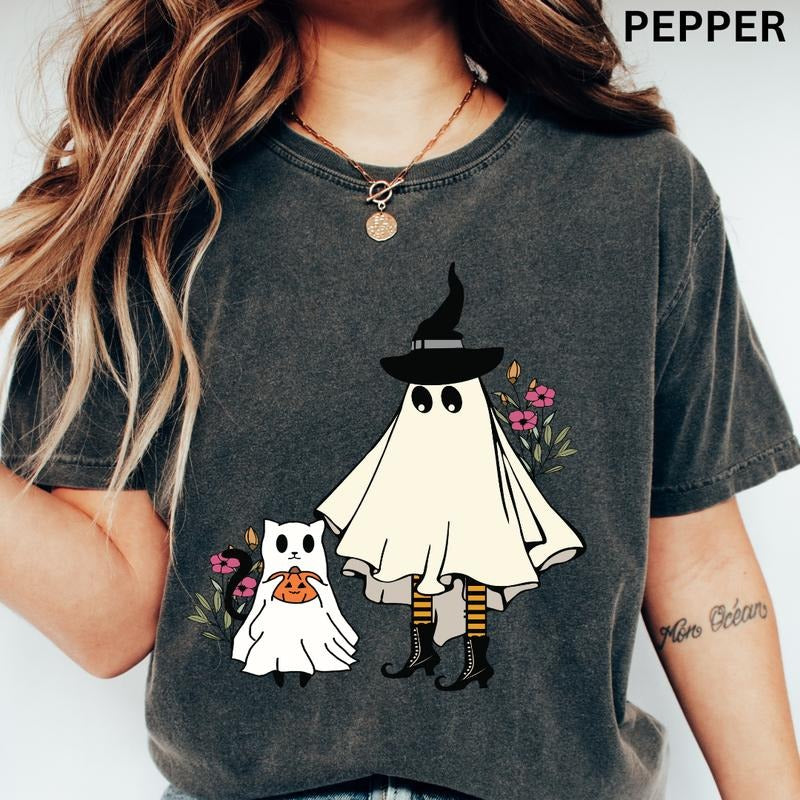 Womens graphic tees, Womens Halloween Cat Shirt, Catkin Shirt, Cats Shirt, Cat Mom, Comfort Colors Halloween Shirt, Casual Shirt Unisex, Halloween Clothing, Graphic Halloween Apparel, Casual Cotton T-shirt, Unisex Halloween