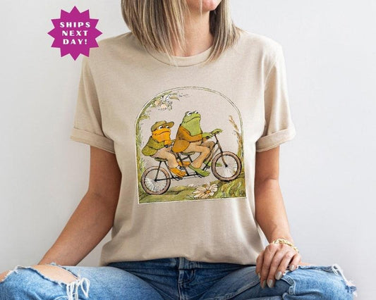 Frog and Toad T-Shirt, Vintage Classic Book shirt, Cottagecore Aesthetic shirts, Gift for Book Lover
