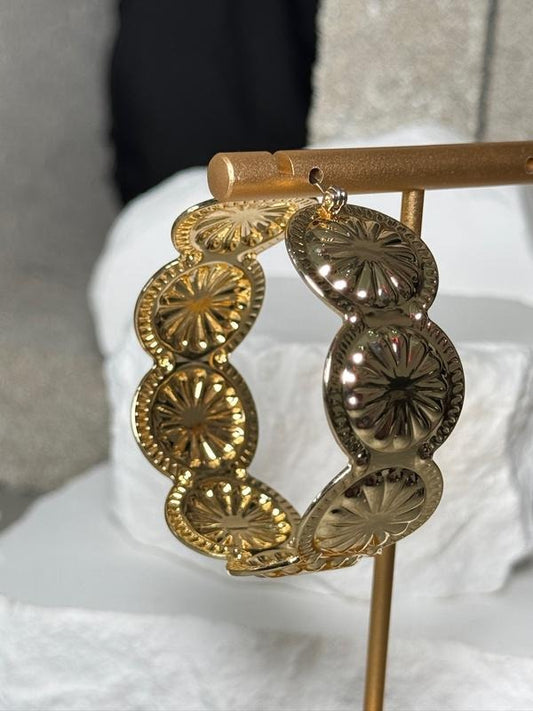 Garden Glow Hoop Earrings - Simple Chic Design for Versatile Occasions - Elegant Nature-Inspired Jewelry