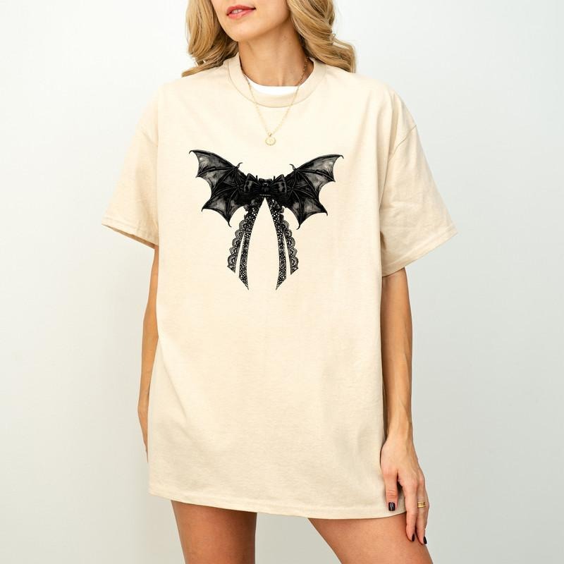 Halloween Bat Gothic Coquette Bow T-Shirt, Retro Halloween Sweatshirt, Gothic Womenswear Tee, Black Bow Crew Neck Shirt, Soft Girl Sweater