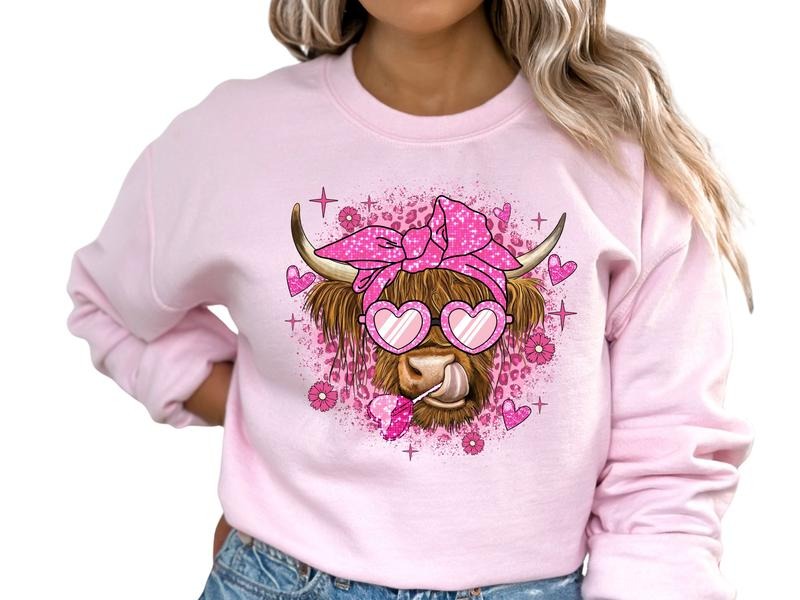 Highland Cow Valentine's Day Women's Top & Sweatshirt