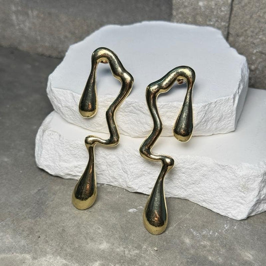 Make Me Melt Curved Earrings