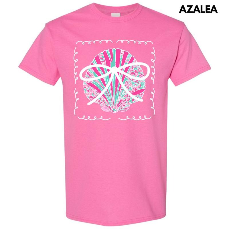 Pink Seashell Coquette Gildan Short Sleeve T-Shirt 'NLB'
