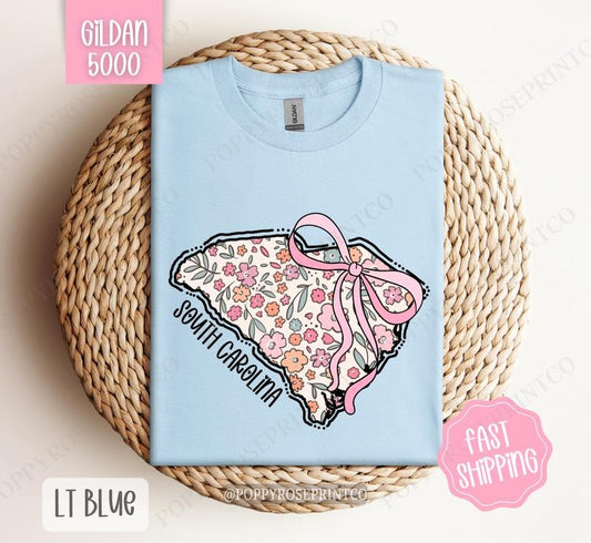South Carolina Floral Bow Gildan T-shirt, Cute Trendy Tee, State Coquette Oversized Top