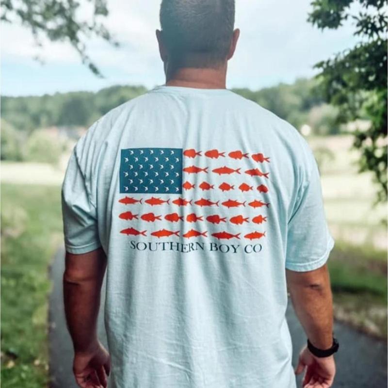 USA Fish Flag Short Sleeve Tee, Patriotic Fishing Shirt, American Flag Graphic, Outdoor Adventure Tee 6033A