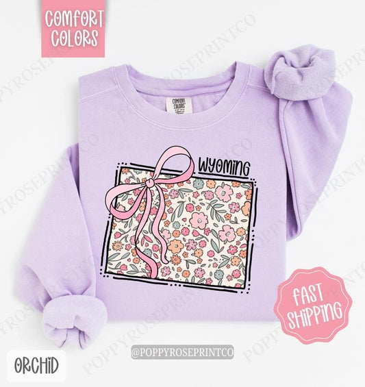 Wyoming Floral Bow Comfort Colors Sweatshirt, Cute Trendy State Coquette Pullover
